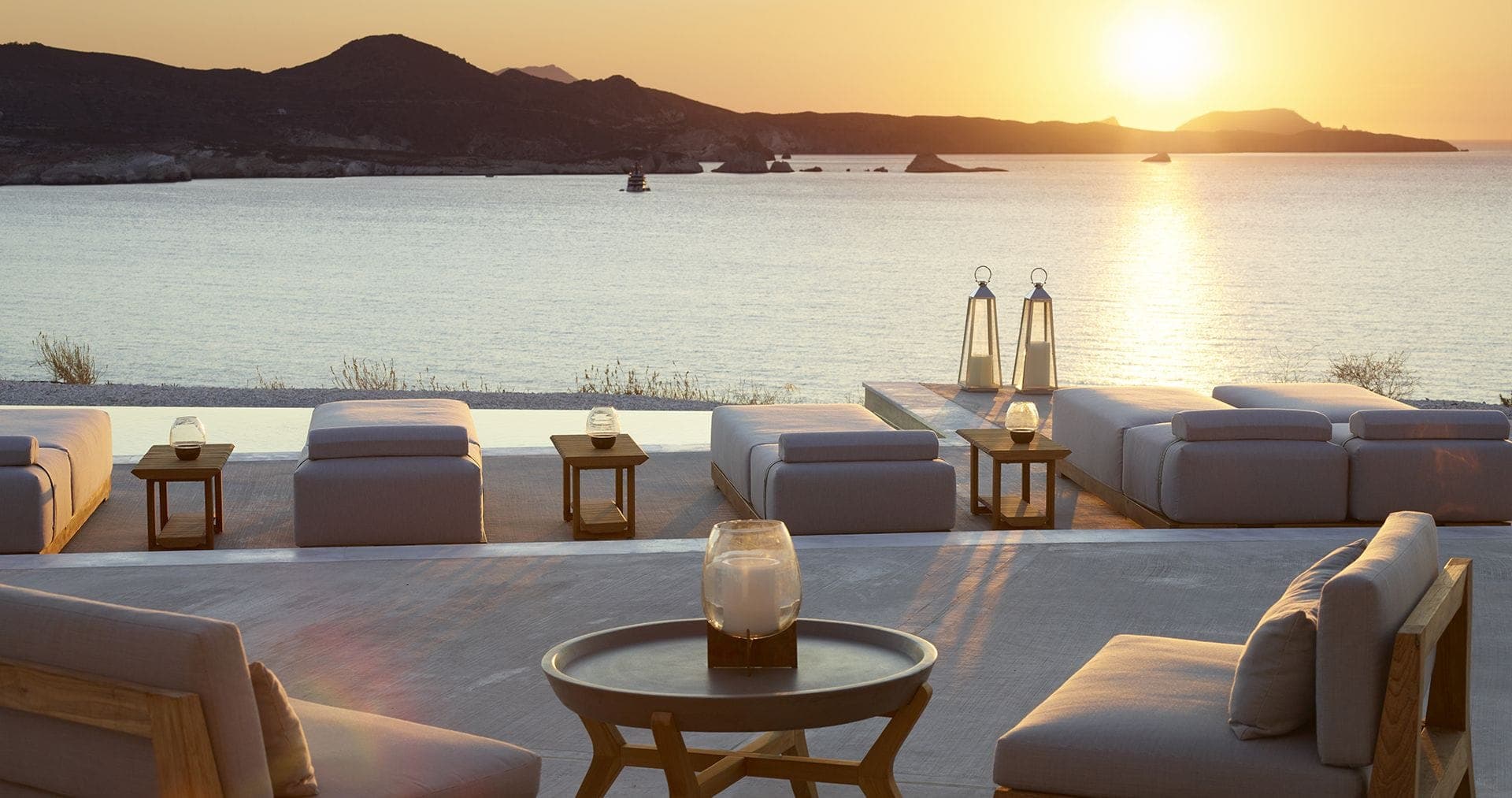Domes White Coast Milos - Adults Only